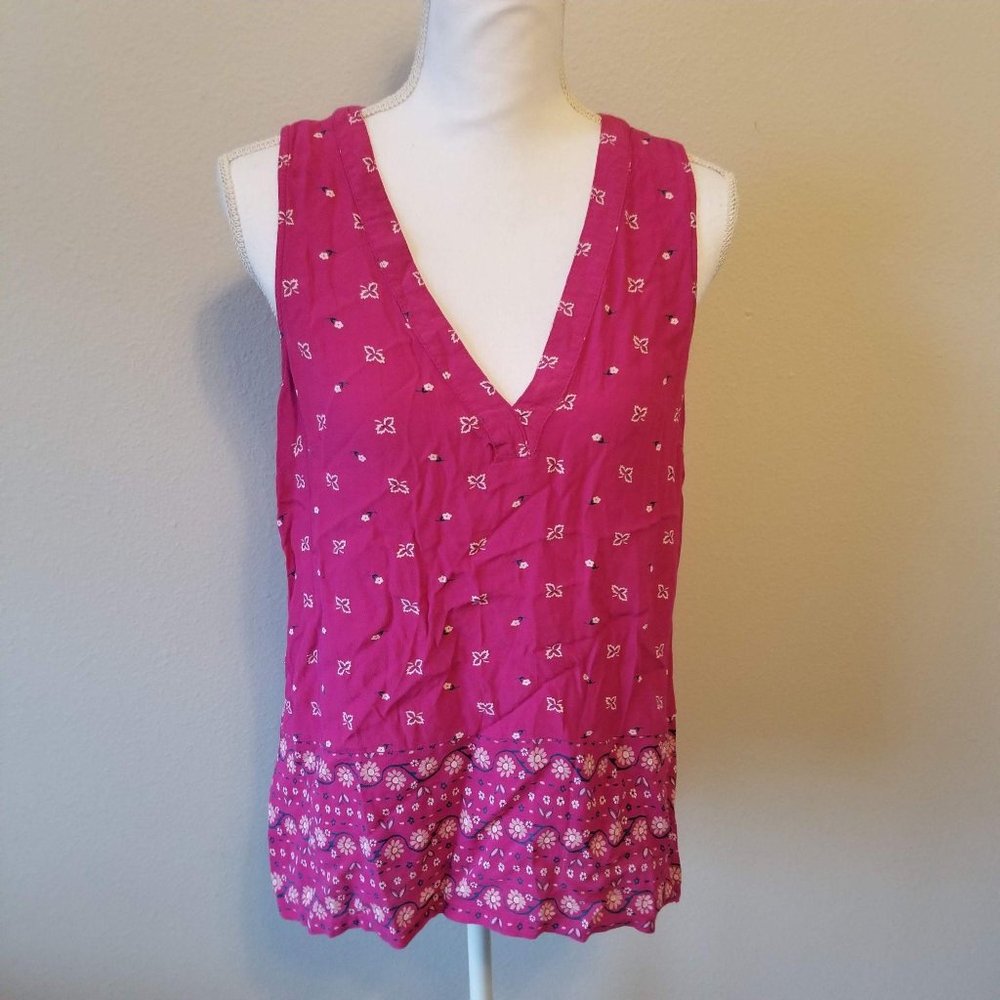 Old Navy / L / Pink Floral Blouse Tank Top